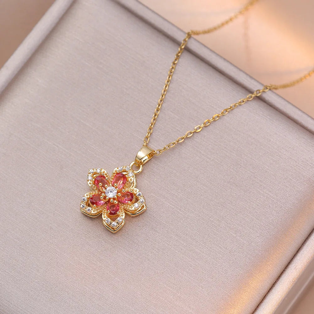 Princess Spinning Flower Necklace